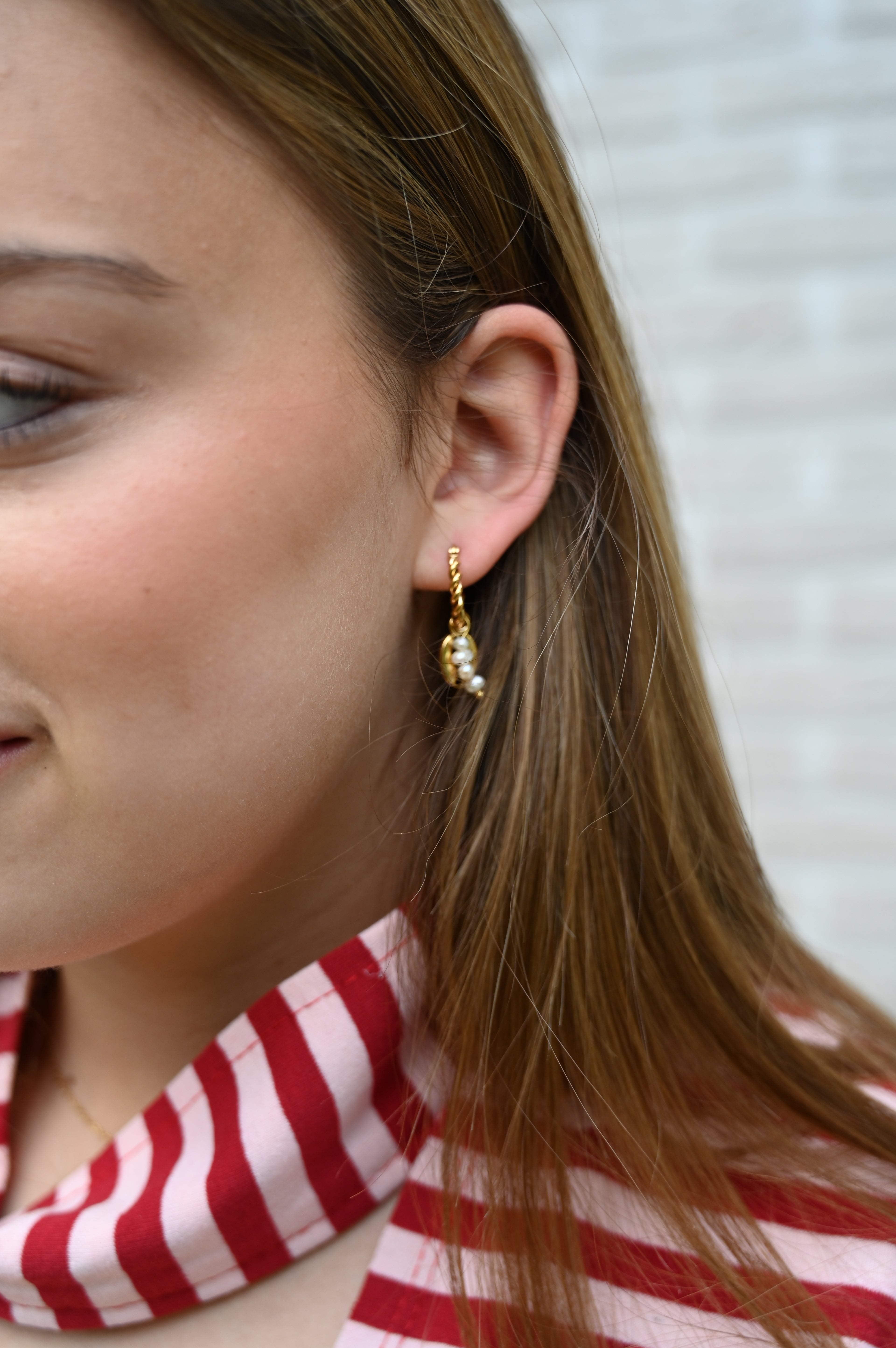 Pearl Cost Earrings